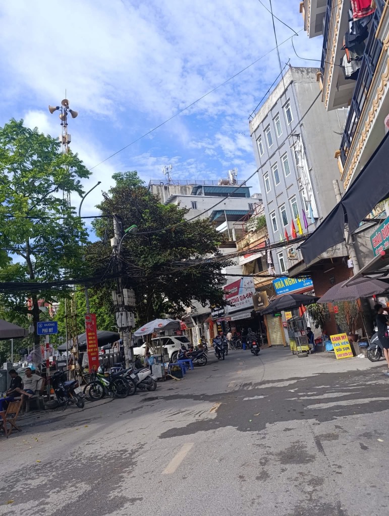 NHÀ ĐẸP ĐỂ Ở HOẶC ĐẦU TƯ GIỮ TIỀN – NHÀ MẶT NGÕ LÊ ĐỨC THỌ – Ô TÔ TRÁNH – KINH DOANH ĐỈNH – DÒNG TIỀN 20TR/THÁNG – CHỈ 9 TỶ