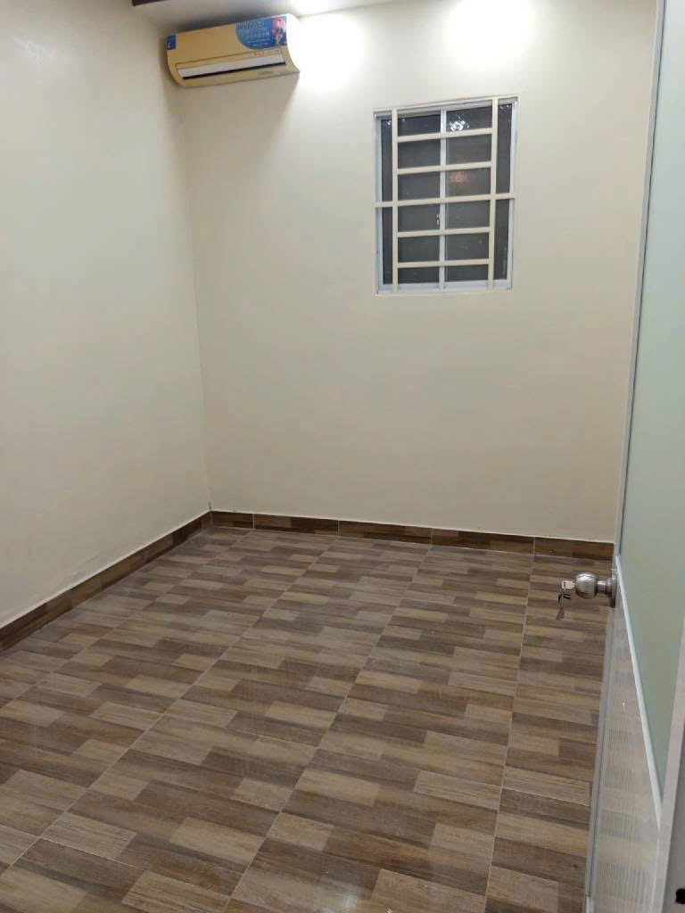 BÁN GẤP MẶT TIỀN KINH DOANH,ĐƯỜNG Ô TÔ THÔNG LINH XUÂN THỦ ĐỨC, DT 67M, NHỈNH 4 TỶ 