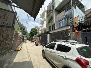 HÀNG HIẾM ĐẤT 2 MẶT TIỀN HẺM XE HƠI GẦN CHỢ HIỆP BÌNH THỦ ĐỨC, CHỈ NHỈNH 6 TỶ