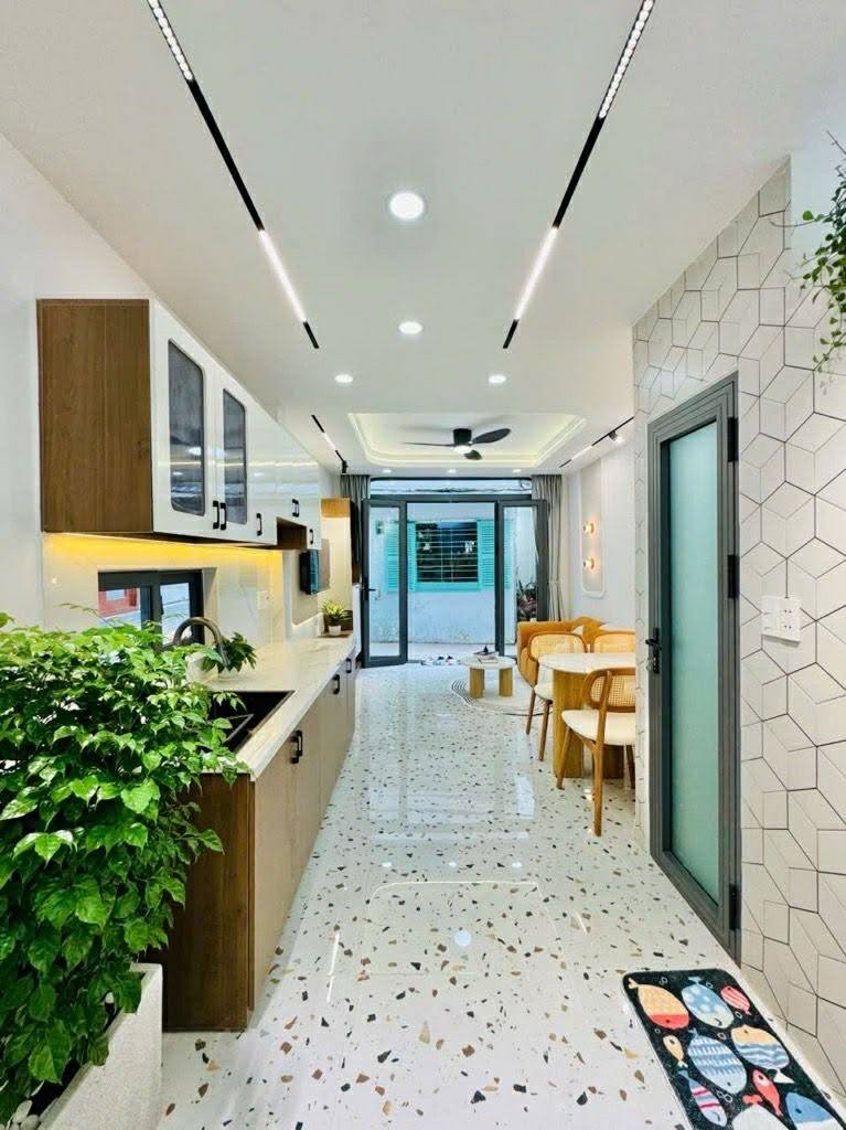 55M2 SIÊU PHẨM LÔ GÓC - 5 TẦNG - NGÕ Ô TÔ - NHÀ MỚI ĐẸP NGAY CHỢ TỨ HIỆP