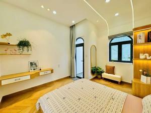 DUY NHẤT - THANH TRÌ - 45m2 - 4 TẦNG - 4.6 T.Ỷ - NGÕ ÔTÔ 7 CHỖ - NGAY TRUNG TÂM - TRƯỜNG HỌC - CHỢ LIỀN KỀ - CÔNG VIÊN Vin Olympic 