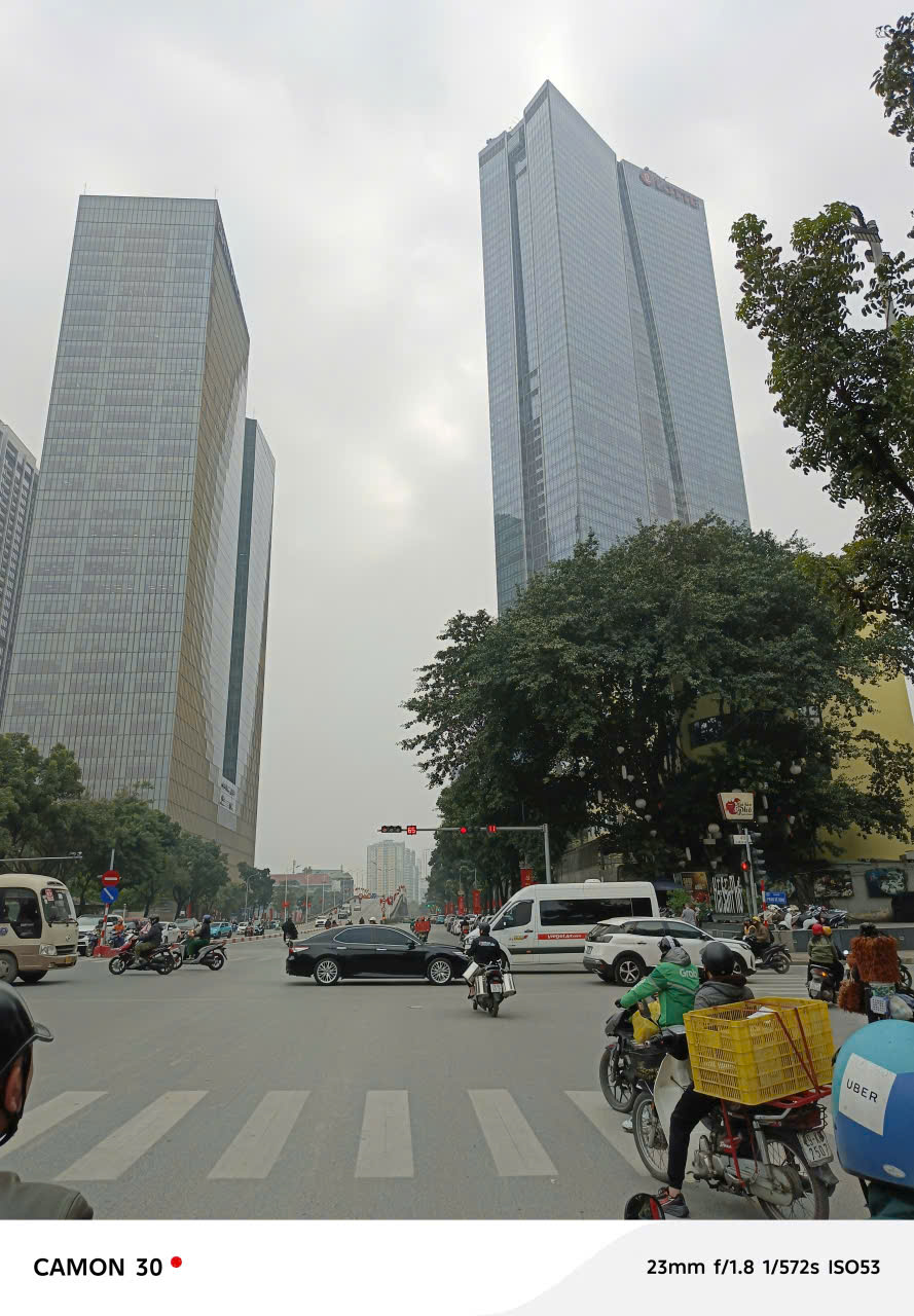 Hiếm, Duy Nhất Văn Cao, Ba Đình, Hà Nội : DT 41m ,3 tầng, Mặt tiền 5.4m GIá hơn 7 tỷ