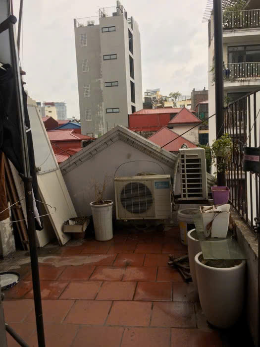 Bán nhà Đội Cấn mặt bằng Kinh Doanh thuận tiện dt 18m^2