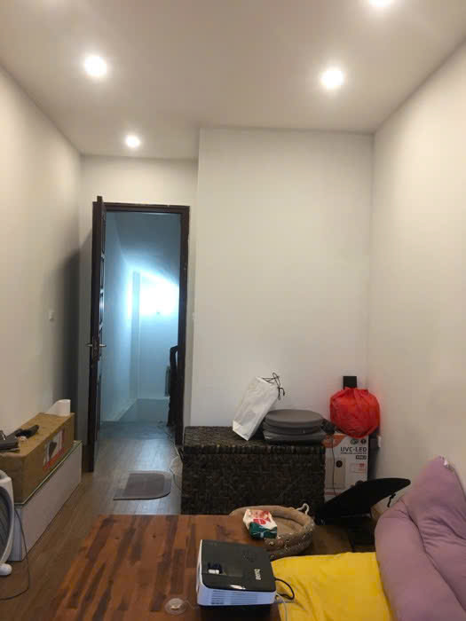 Bán nhà Đội Cấn mặt bằng Kinh Doanh thuận tiện dt 18m^2