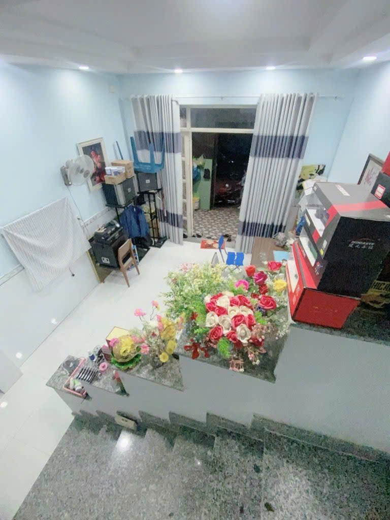 BÁN NHÀ 3 TẦNG ĐẸP LONG TRƯỜNG - HẺM 8M CÓ VỈA HÈ - CHỈ 4,7 TỶ