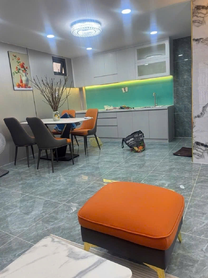 NHÀ ĐẸP LINH XUÂN – DƯỚI 4 TỶ CỰC HIẾM  Vị trí trung tâm Linh Xuân, sát Phạm Văn Đồng – đi đâu cũng tiện