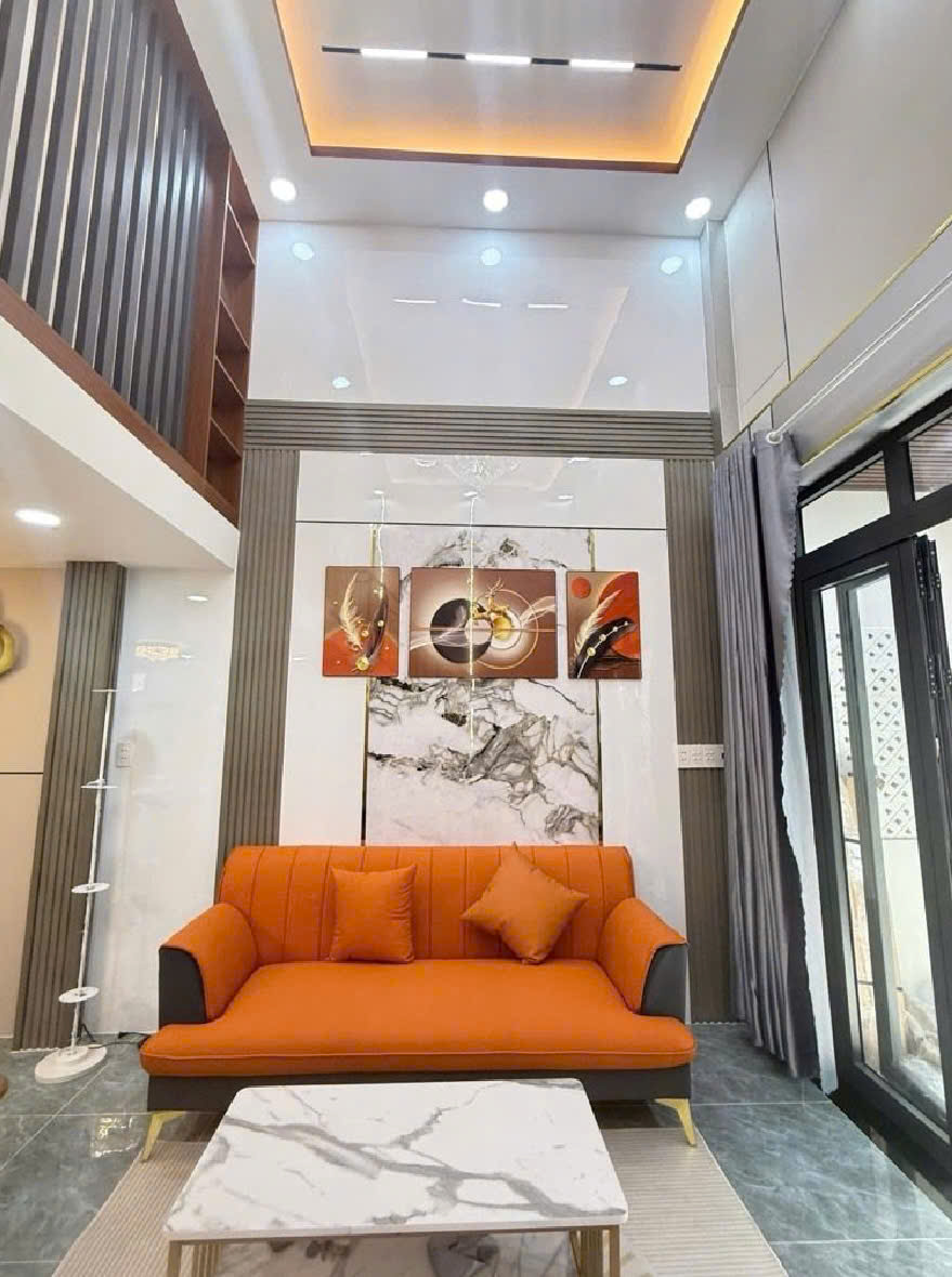 NHÀ ĐẸP LINH XUÂN – DƯỚI 4 TỶ CỰC HIẾM  Vị trí trung tâm Linh Xuân, sát Phạm Văn Đồng – đi đâu cũng tiện