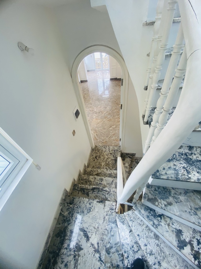 Hàng hiếm Phú Gia – Lô góc ô tô 7 chỗ đỗ cửa – Gần Lotte và Ciputra – 52m2 x 4T chỉ 8.5 tỷ