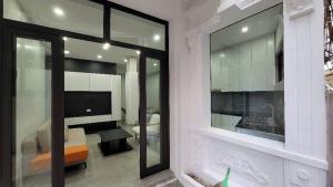 BÁN NHÀ NGUYỄN THỊ ĐỊNH – 5T - MẶT TIỀN RỘNG THOÁNG - Ở NGAY – NHỈNH 14Đ