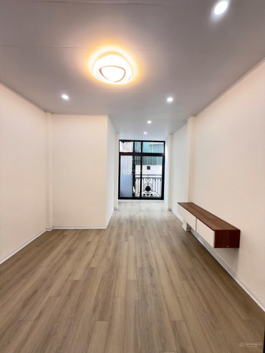 NHÀ PHỐ LẠC TRUNG- 4 CHỖ ĐỖ CỬA - TRƯỚC NHÀ 3,5M - 2 MẶT THOÁNG - FULL ĐỒ NỘI THẤT XỊN