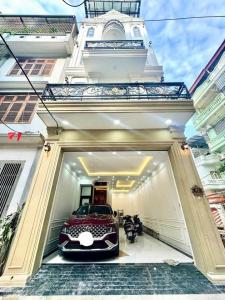 N NHÀ----------------------------------NGÃ TƯ TRẠM TRÔI