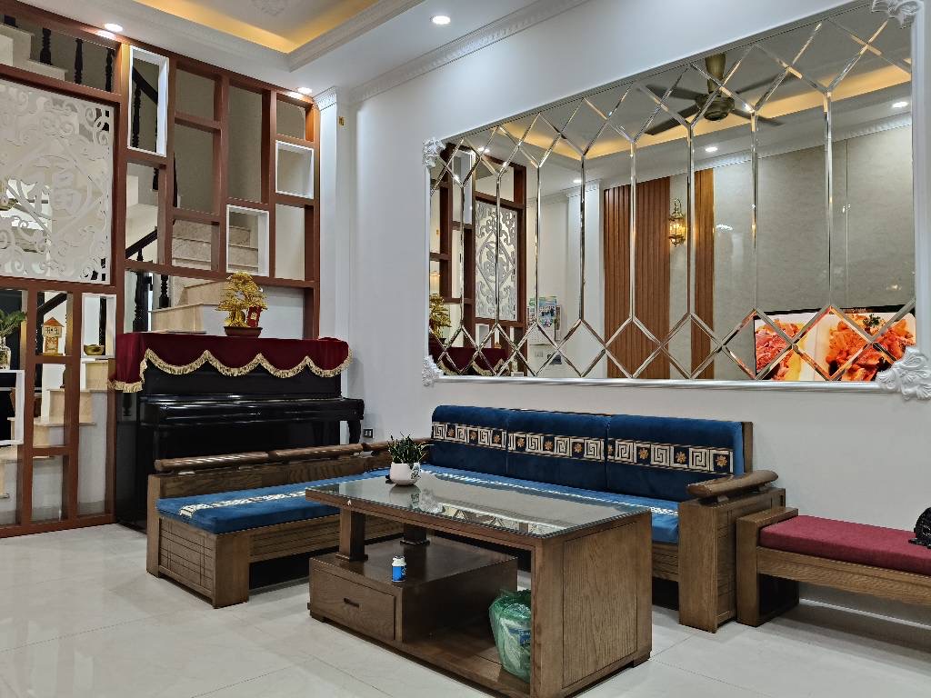 KHU VỰC HIẾM, PHÂN LÔ QUAN CHỨC - CỰC GẦN PHỐ, GẦN Ô TÔ TRÁNH - SH QUAY ĐẦU - MẶT TIỀN K