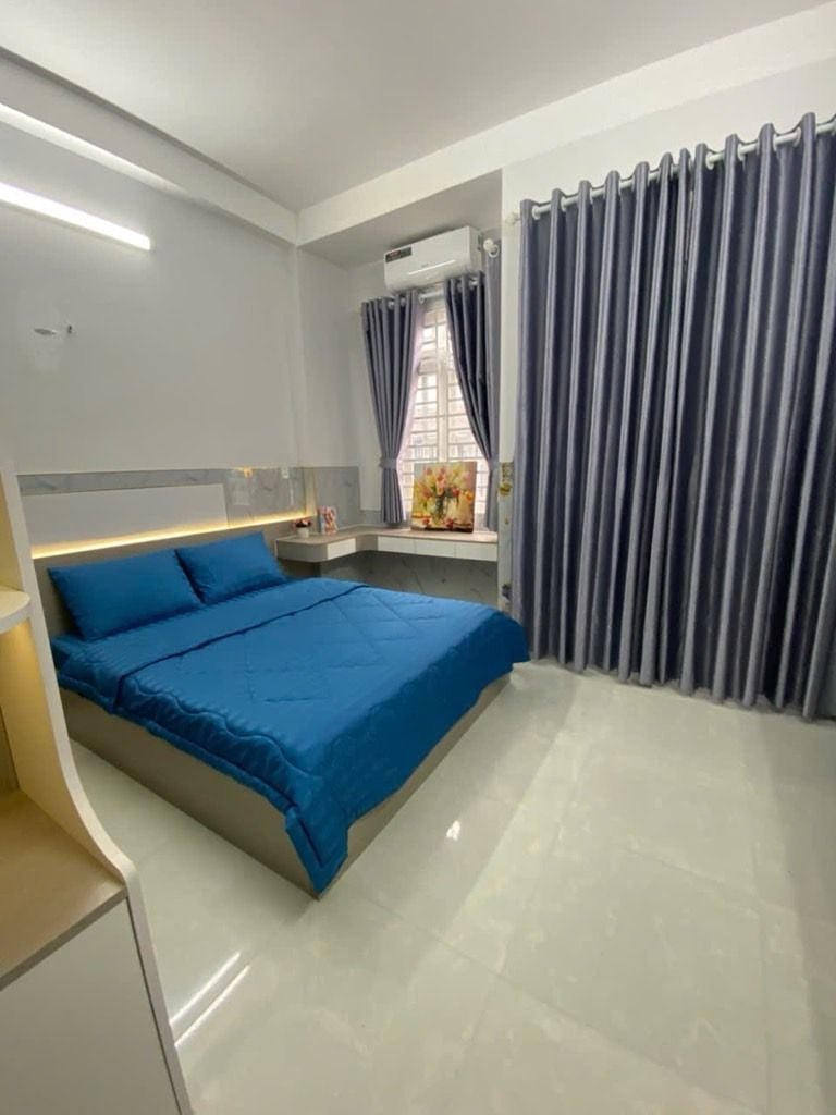 NHÀ ĐẸP 4 TẦNG – NHỈNH 5 TỎI (Q.12)