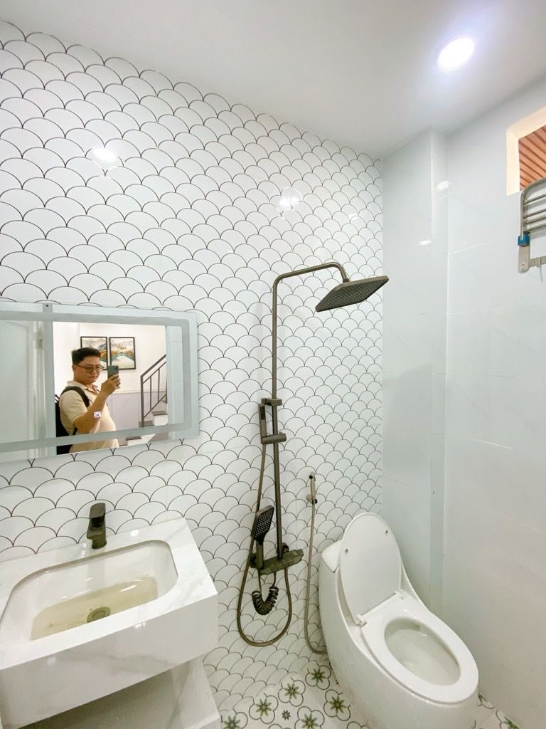 Bán nhà Quận 7 - 36m2, 3 phòng, chưa tới 2 tỷ