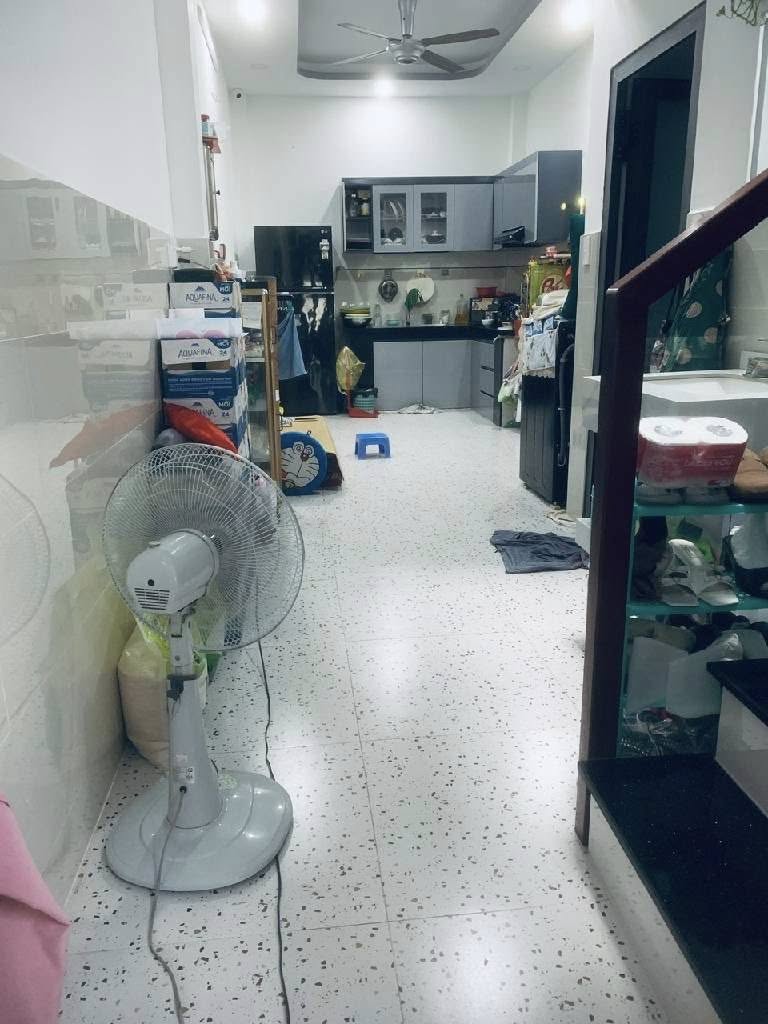 bán nhà đố bí 30m2 chỉ 3 tỷ lh; 0934917831