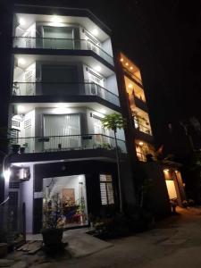 Thạnh Lộc 37 - Quận 12 - 4 tầng - 12 phòng - HXH -