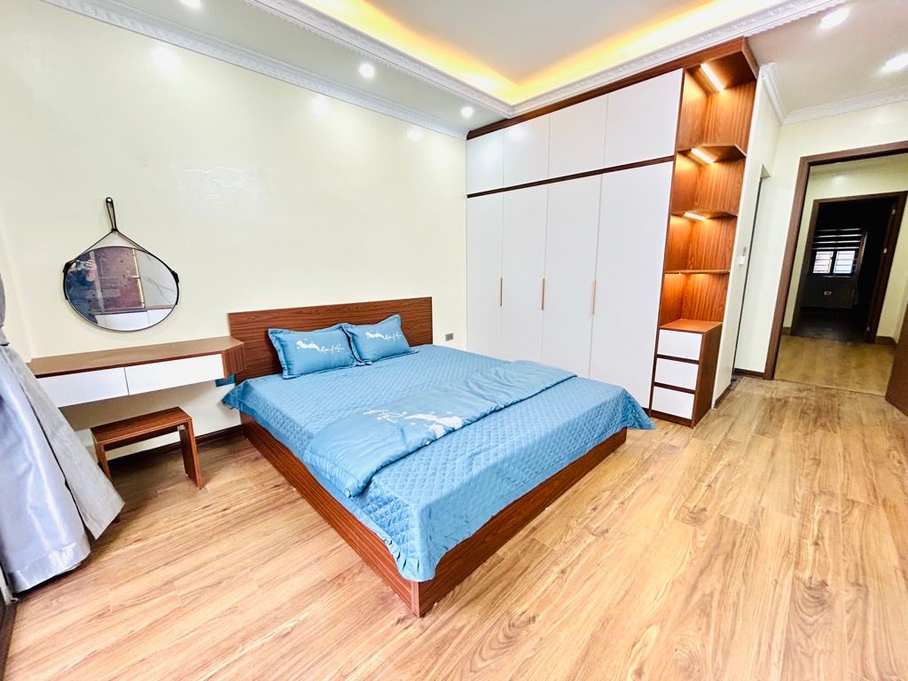 Bán nhà phố Trương Định 35m2 x 5 tầng, sổ đỏ, giá 7,5 tỷ