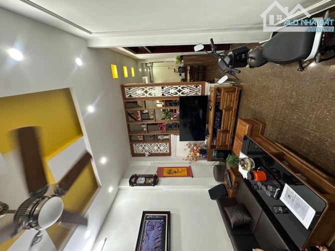 Bán nhà Lương Khánh Thiện, sổ đỏ, ngõ thông, DT: 30m x 4 tầng, giá: 7 tỷ