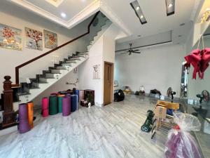 HXH - ĐƯỜNG SỐ 8 - Linh Xuân - 3 Tầng BTCT - Full nội thất