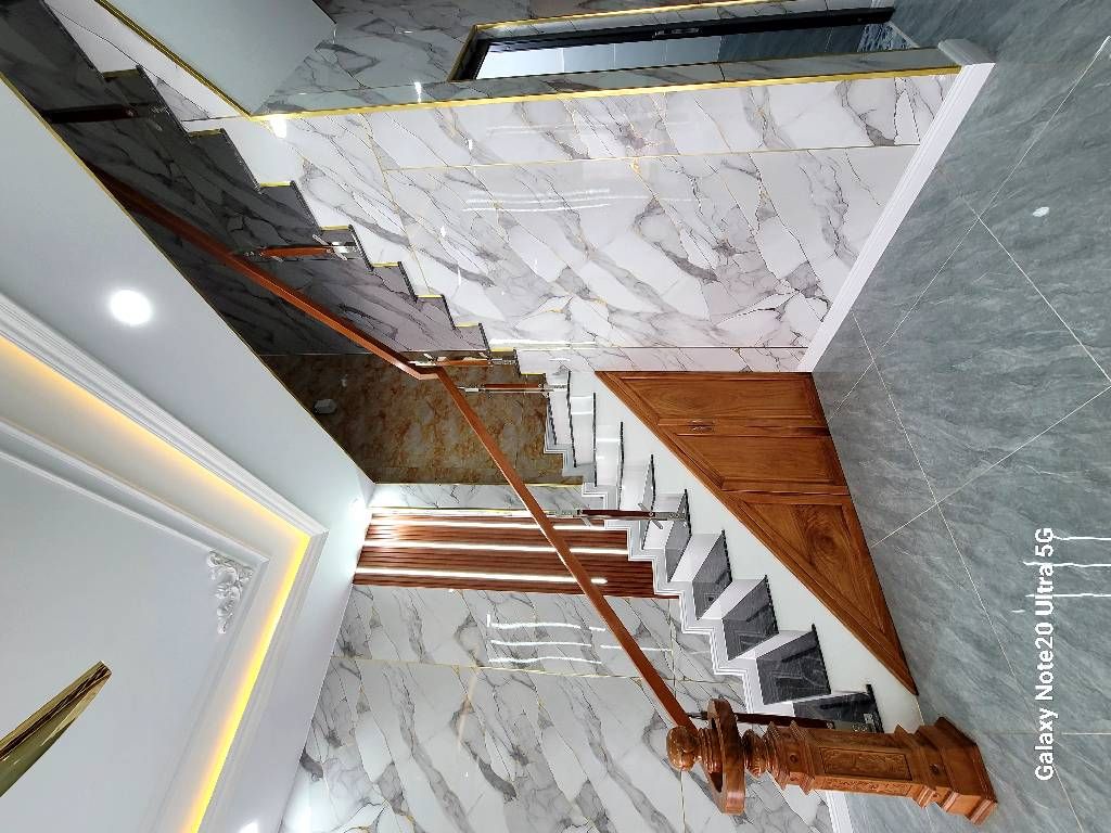 Bán Nhà MTKD Dĩ An