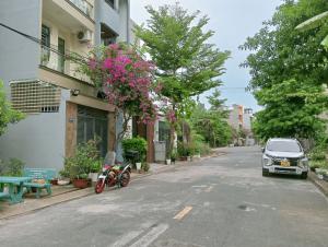 Bán nhà 2 tanahf hxh đường Bưng Ông Thoàn Quận 9