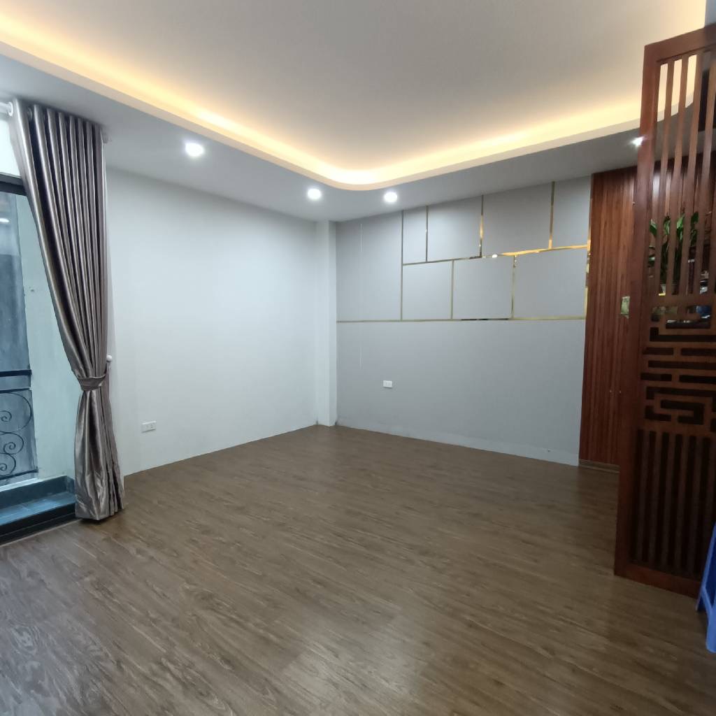 BÁN NHÀ Ở HAI BÀ TRƯNG - DƯƠNG VĂN BÉ- 33M2-5TẦNG-7,56tỷ