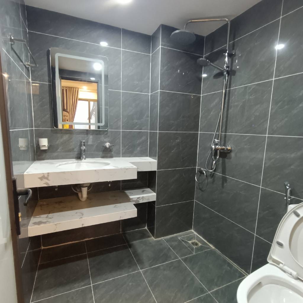 BÁN NHÀ Ở HAI BÀ TRƯNG - DƯƠNG VĂN BÉ- 33M2-5TẦNG-7,56tỷ