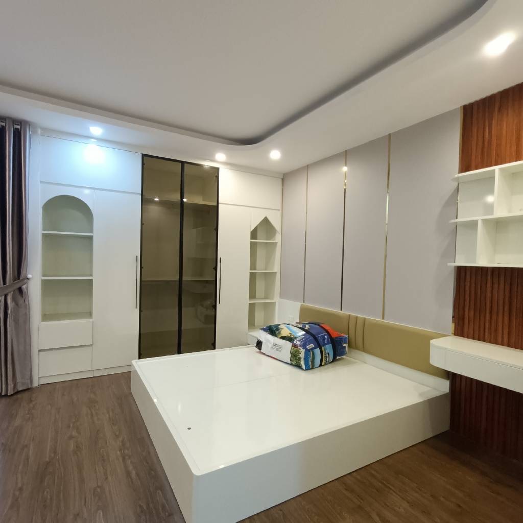 BÁN NHÀ Ở HAI BÀ TRƯNG - DƯƠNG VĂN BÉ- 33M2-5TẦNG-7,56tỷ