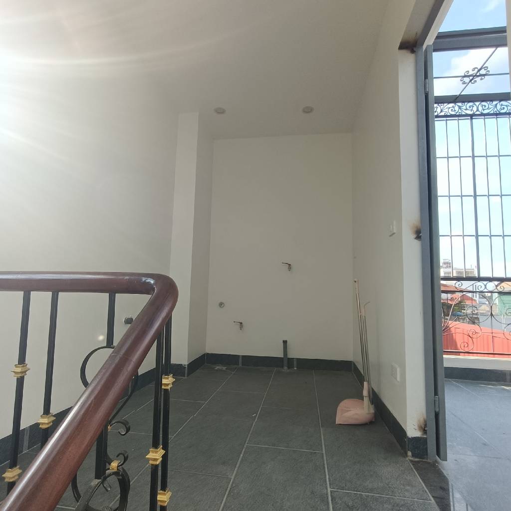 BÁN NHÀ Ở HAI BÀ TRƯNG - DƯƠNG VĂN BÉ- 33M2-5TẦNG-7,56tỷ