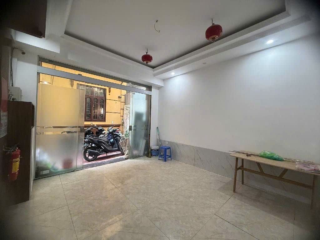 Chung cư mini Trung Tâm Cầu Giấy 9 ngủ, diện tích 48m2 giá 15.6 tỷ