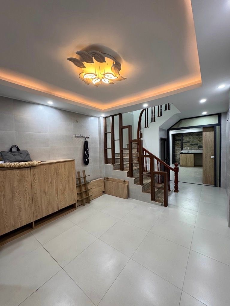 Siêu phẩm Cầu Giấy 5 tằng 42m2 giá 14,6 tỷ