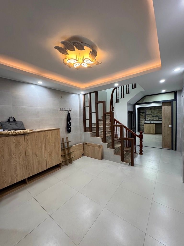 SIÊU PHẨM HOA HẬU ĐÓN TẾT CẦU GIẤY – NHÀ 5 TẦNG DÂN XÂY 42m2 GIÁ 14,6 tỷ