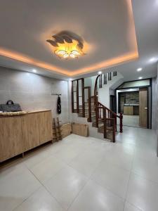 SIÊU PHẨM HOA HẬU ĐÓN TẾT CẦU GIẤY – NHÀ 5 TẦNG DÂN XÂY 42m2 GIÁ 14,6 tỷ