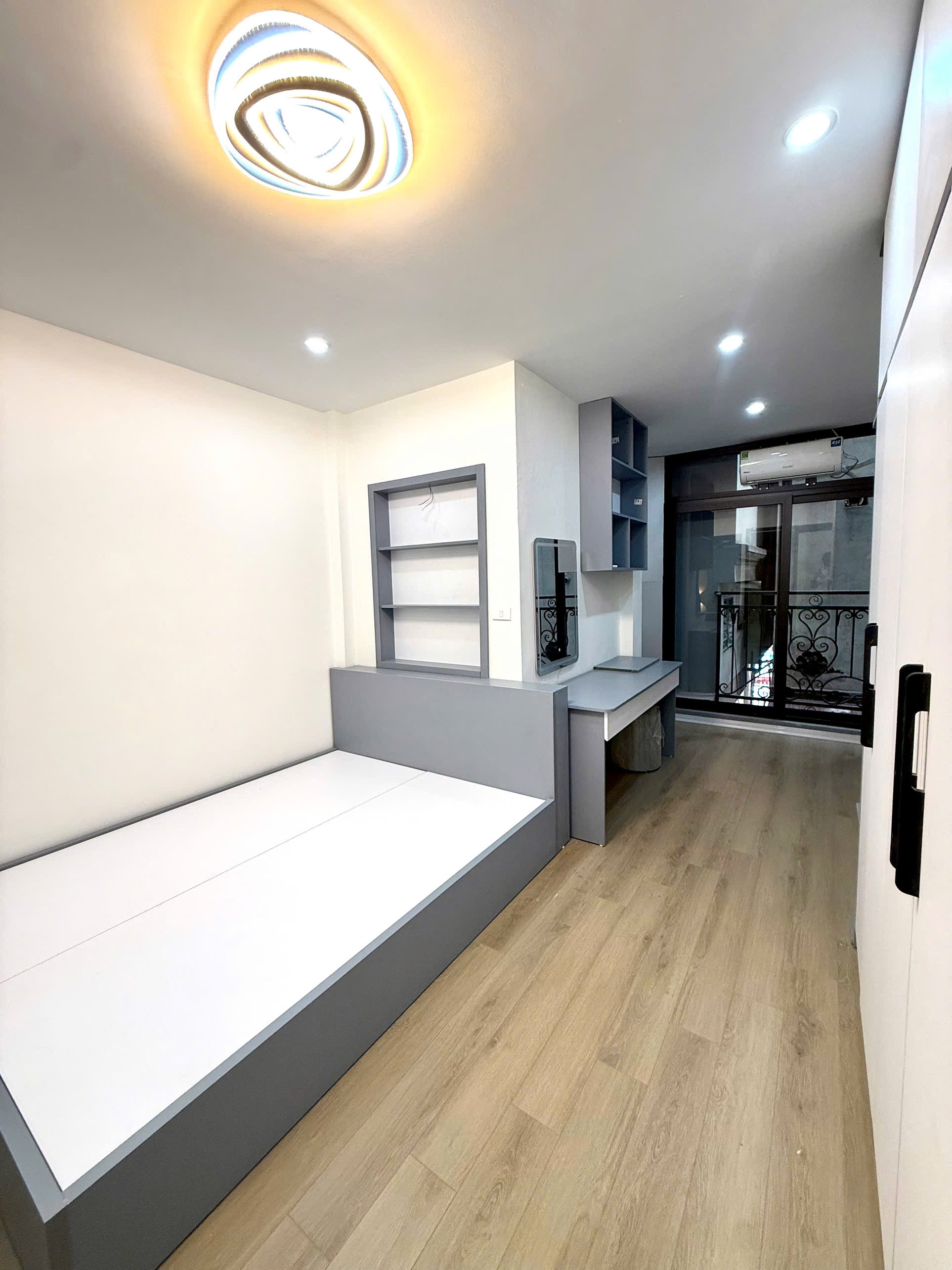 Bán nhà Hai Bà Trưng 1 nhà ra phố 30m nhỉnh 7 tỷ