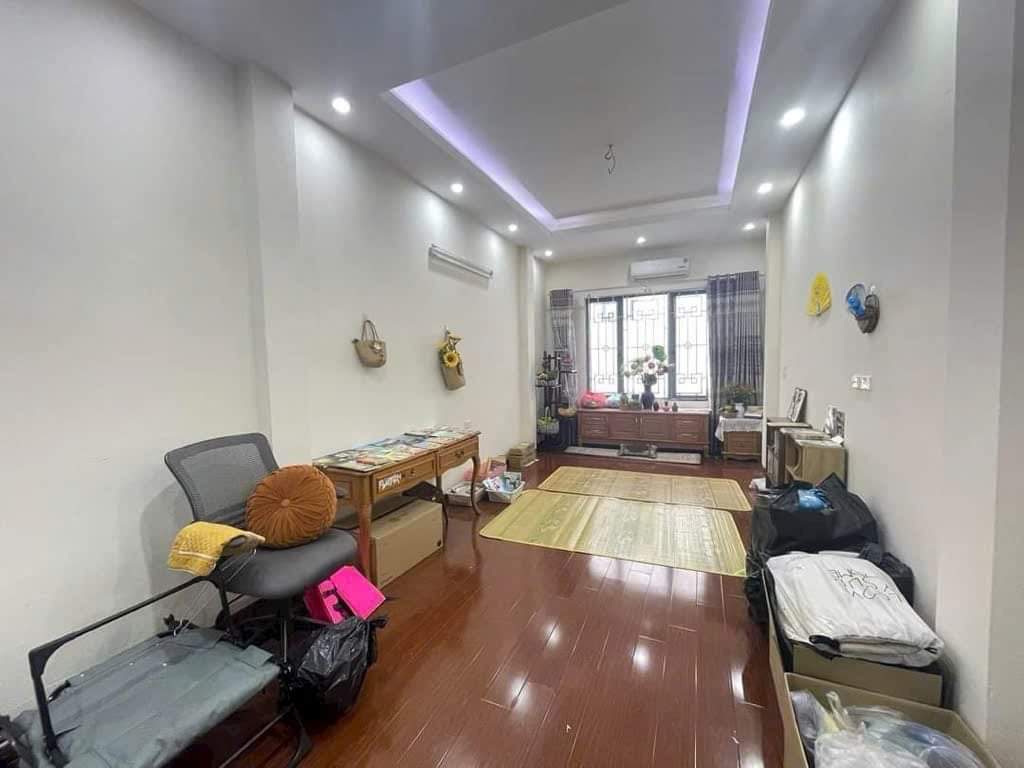 Bán nhà Thanh Am,  Long Biên, diện tích 56m2 , giá 5,5 tỷ