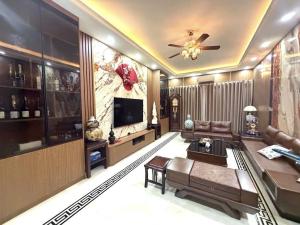 cần bán gấp căn long biên siêu đẹp đầy đủ tiện ích