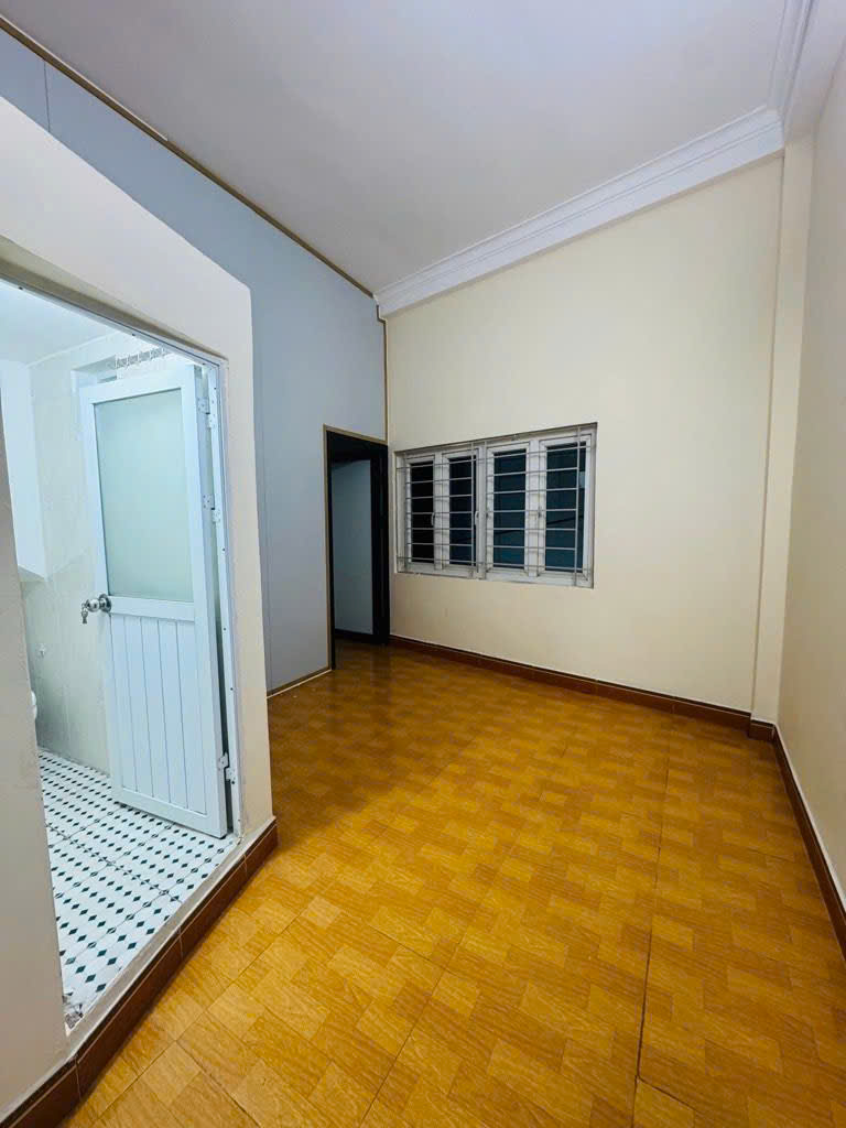 NHỈNH 4 TỶ SỞ HỮU NHÀ ĐẸP Ở NGAY - GẦN Ô TÔ