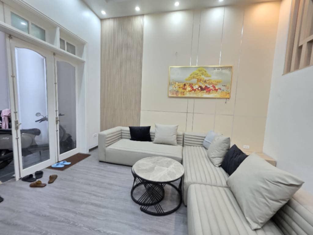 Bán nhà Mỹ Đình 54m2x5 tầng giá 12 tỷ, dòng tiền tốt