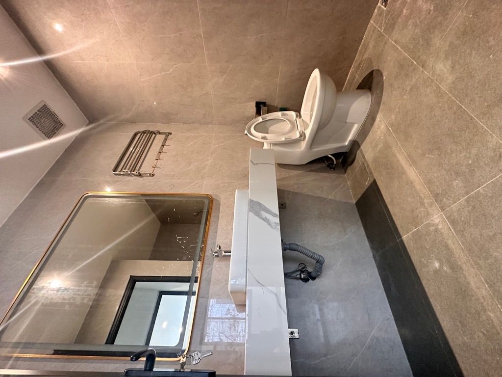 Bán nhà mới xây hiện đại 4 tầng - Cự Khối Long Biên giá nhỉnh 4 tỷ