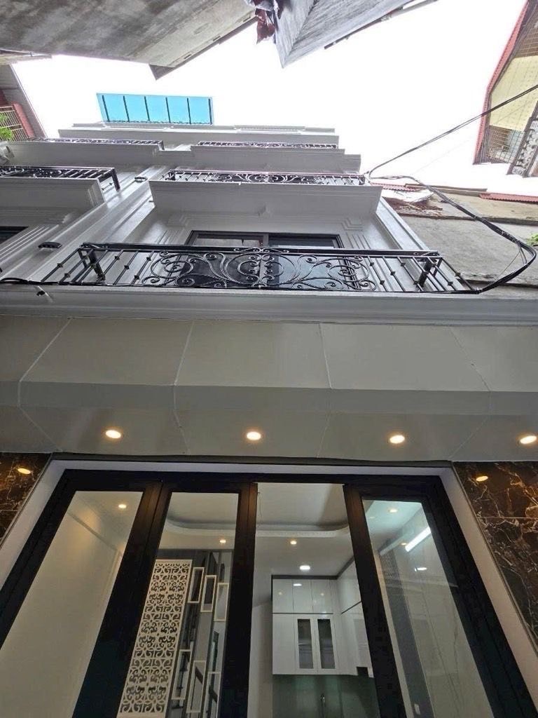 BÁN NHÀ TÔN ĐỨC THẮNG 32M2 - 9,x tỷ có thương lượng