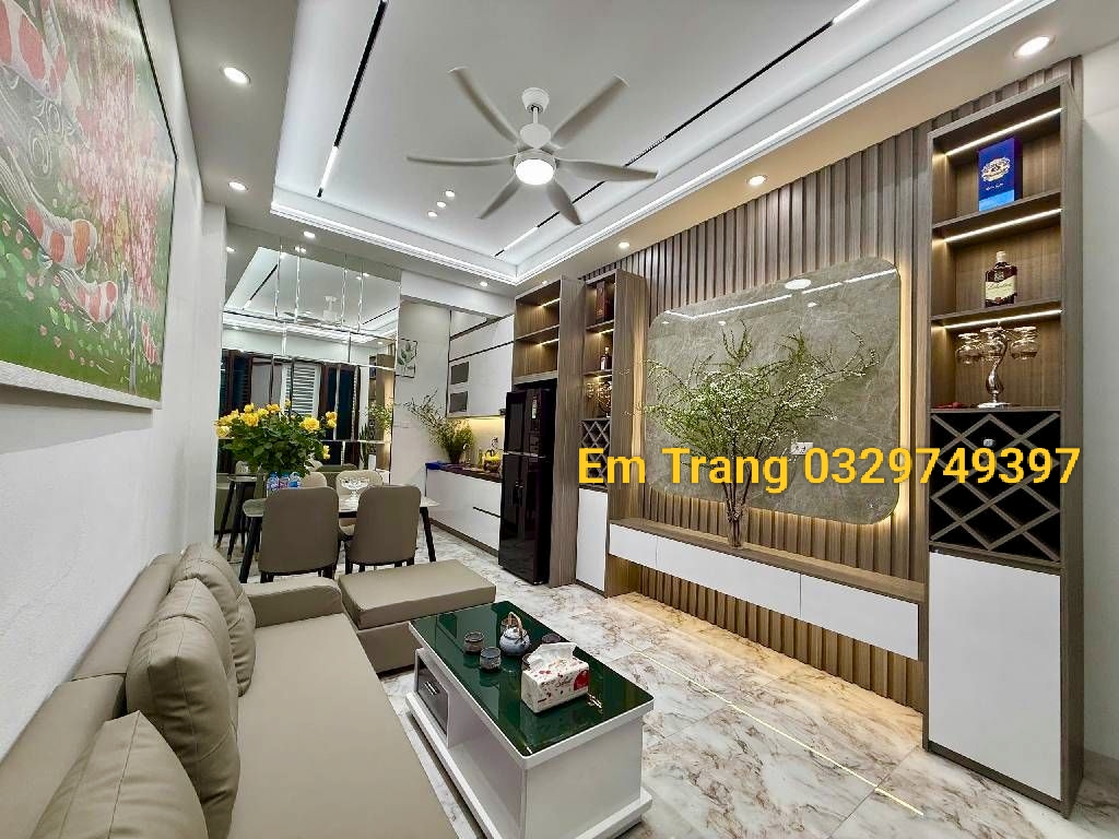 CHỐT KẺO LỠ!! NHÀ TÂN MAI SÁT MẶT PHỐ ĐẸP LUNG LINH - 33M 5 TẦNG - CHỈ 8.6 TỶ