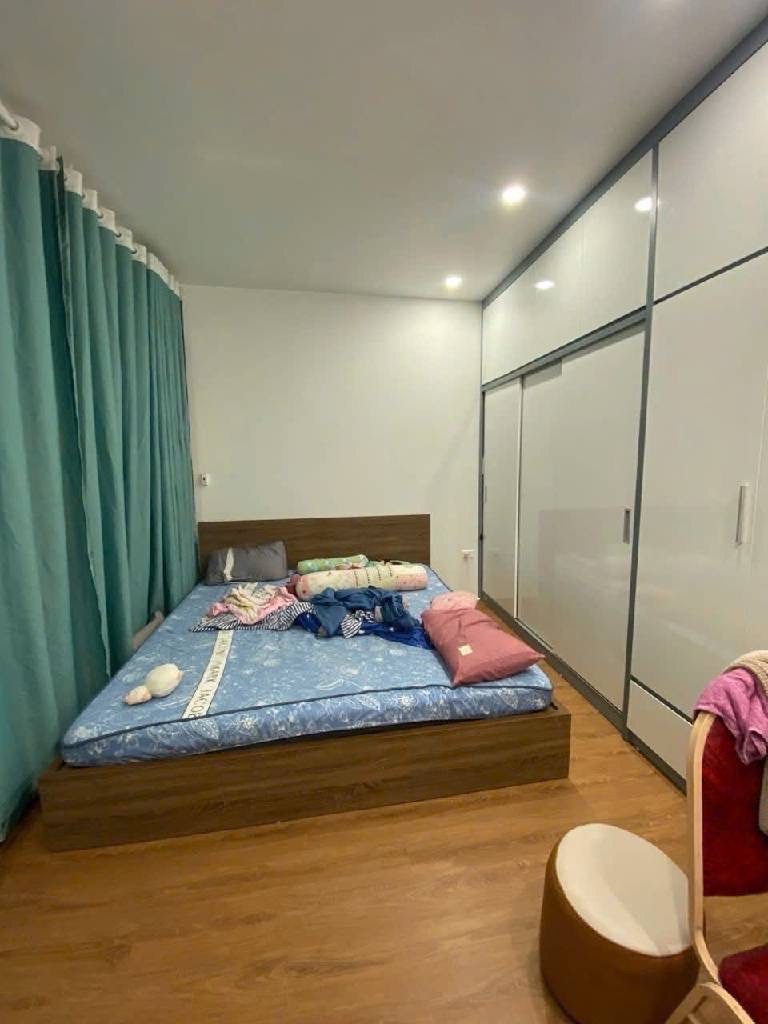 Bán nhà phố Cầu Dậu  –  Thanh Trì 30 m2 5 tầng gần ô tô còn rất mới sẵn sàng ở ngay