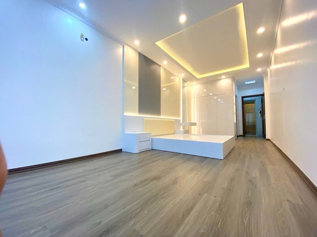 Bán nhà gần ĐH Hà Nội 60 chuyên cho thuê doanh thu 600 triệu