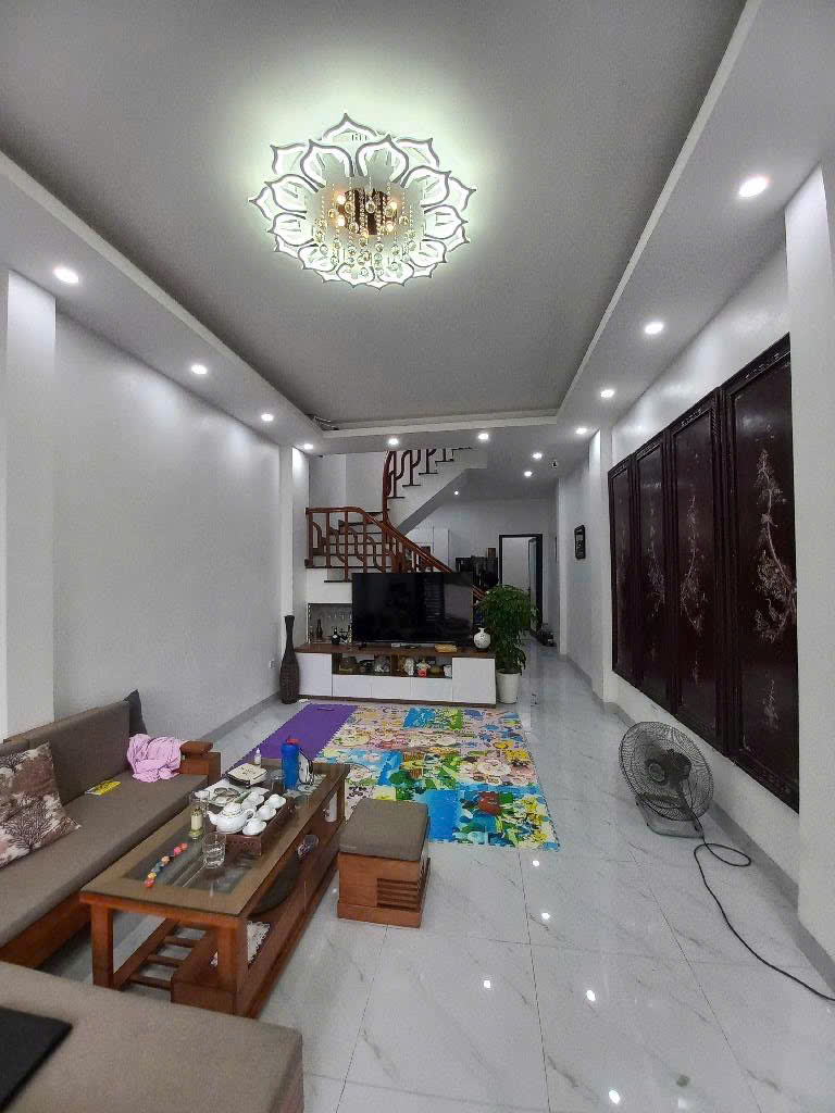 Nhà đẹp, thoáng, sang xịn mịn, ô tô 7 chỗ đỗ cửa Xuân Khôi - Cự Khối