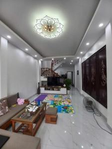 Nhà đẹp, thoáng, sang xịn mịn, ô tô 7 chỗ đỗ cửa Xuân Khôi - Cự Khối