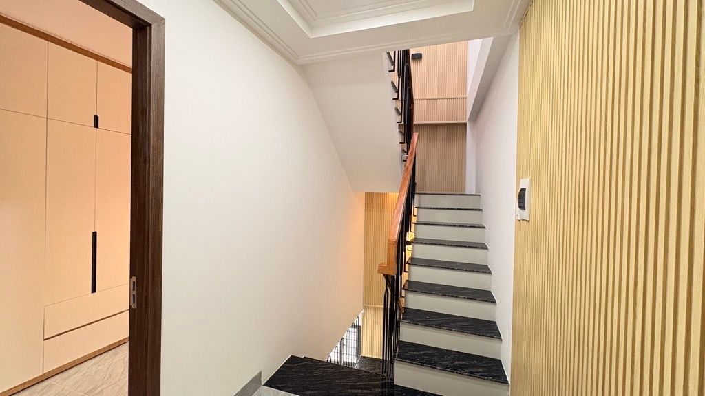 Nhà 4 Tầng Mới Full Nội Thất Hẻm Xe Hơi