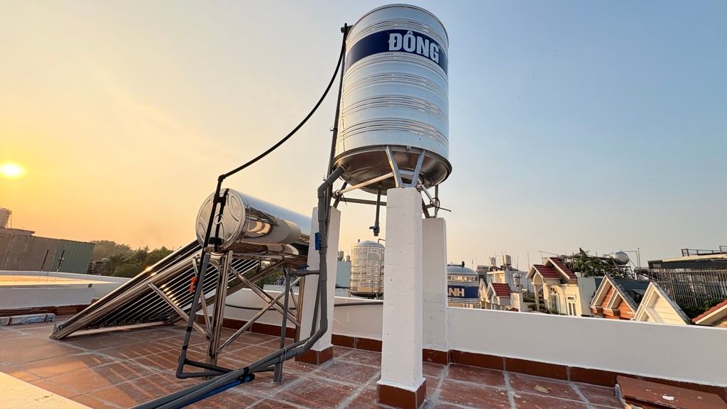 Nhà mới 4 tầng Full Nội thất Quận 12 Đường xe hơi vào tận cửa