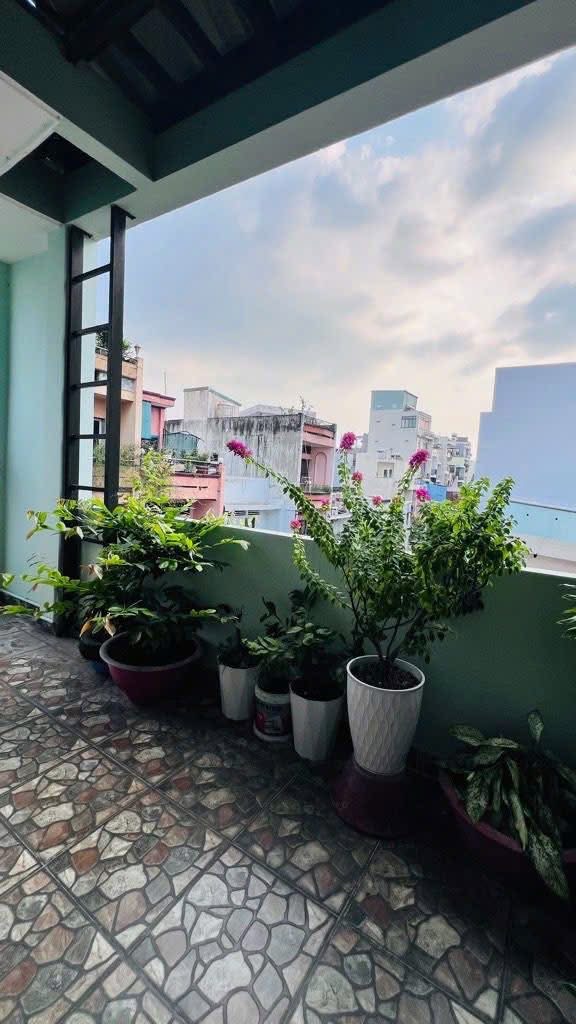 Nhà xây đẹp, Trung tâm Q10, Cách Mạng Tháng 8