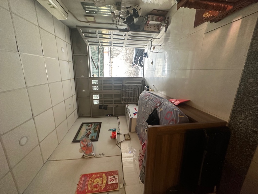 MẶT TIỀN - TRUNG TÂM QUẬN 10 - THÔNG TÔ HIẾN THÀNH - NHÀ 4 TẦNG - 33M2 - NỞ HẬU - HOÀN CÔNG ĐỦ - KHU KINH DOANH - XE CỘ TẤP NẬP NGÀY ĐÊM - MUA VỪA Ở VỪA KINH DOANH CHO THUÊ BUÔN BÁN THUẬN TIỆN - GIÁ NHỈNH 6 TỶ