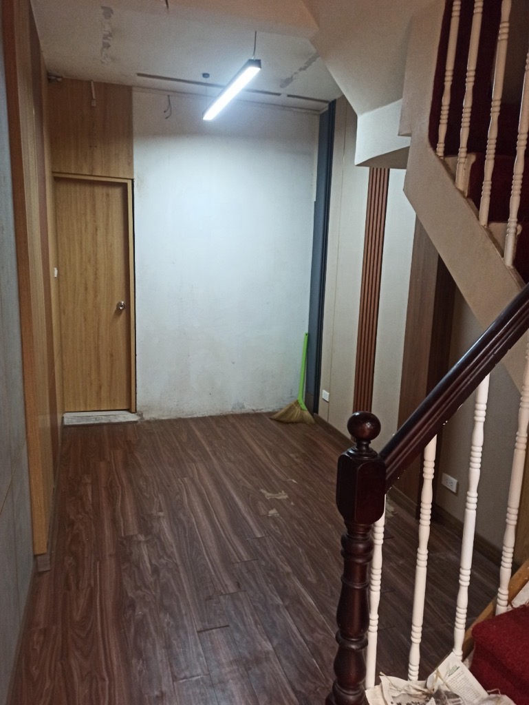 BÁN NHÀ MẶT PHỐ KINH DOANH ĐƯỜNG LÁNG